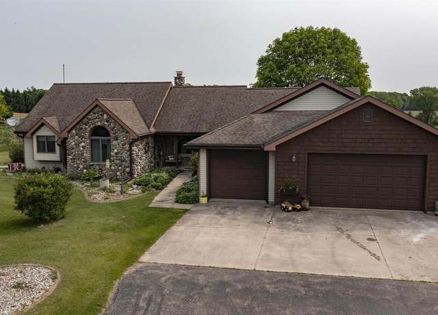 Property at N11402 County Road D, Clintonville, WI 54929, 3 beds, 2.5 baths