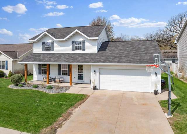 Property at 2731 Hamilton St, Oshkosh, WI 54901, 3 beds, 2.5 baths