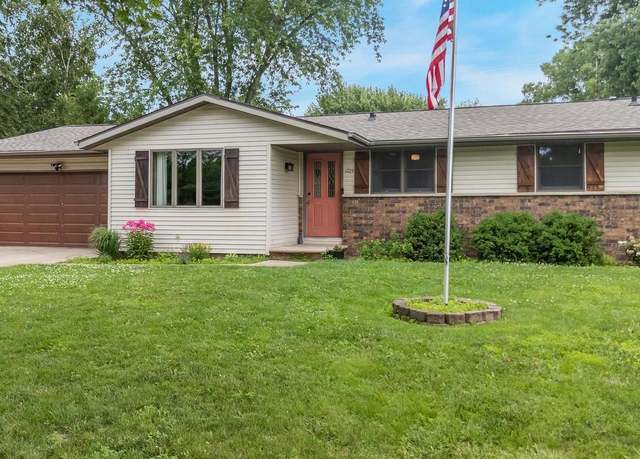 Property at 1725 Arnold Dr, Green Bay, WI 54304, 4 beds, 1.5 baths