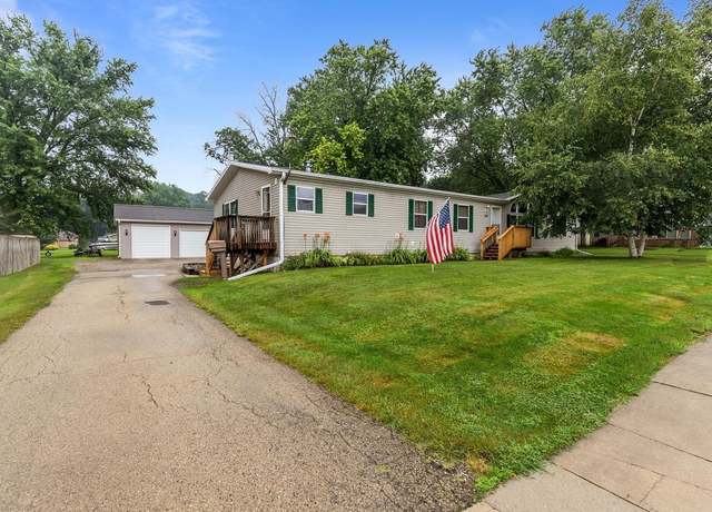 Property at 227 Cedar St, Ripon, WI 54971, 3 beds, 3.5 baths