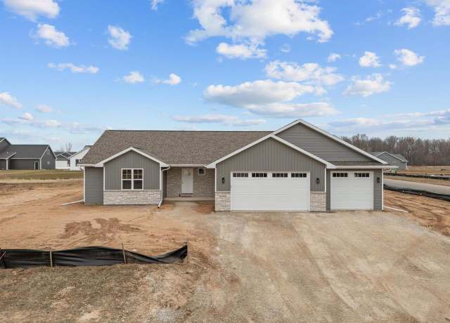 Property at W5808 Roundstone Pl, Menasha, WI 54952, 3 beds, 2.5 baths