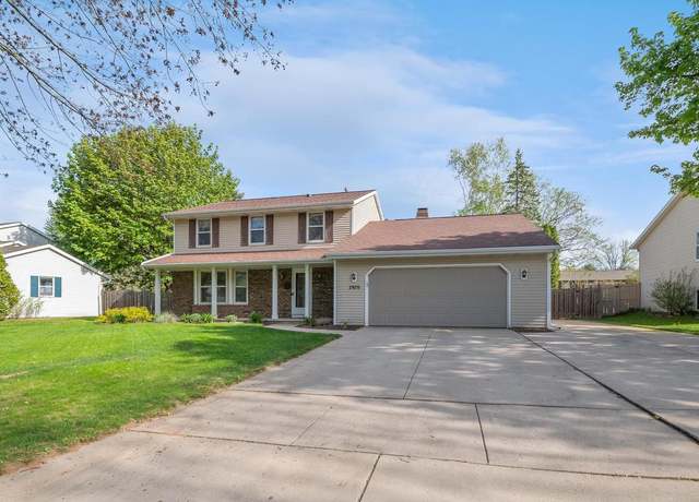 Property at 2970 Fleetwood Dr, Green Bay, WI 54313, 3 beds, 2.5 baths