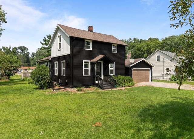 Property at 534 North St, Waupaca, WI 54981, 3 beds, 1.5 baths