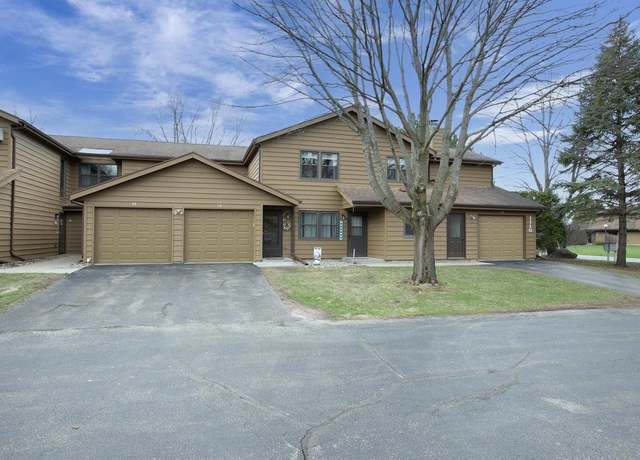 Property at 1110 Daniel Ct #45, Neenah, WI 54956, 2 beds, 1.5 baths