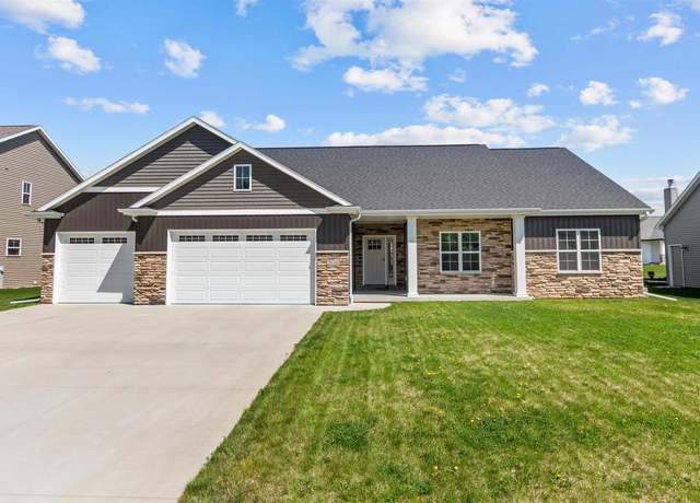 Property at 2034 Big Bend Dr, Neenah, WI 54956, 3 beds, 2 baths