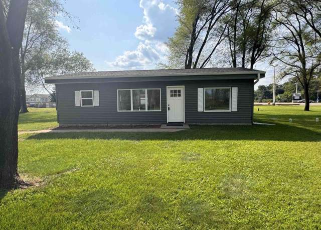 Property at N3087 Lawson Dr, Waupaca, WI 54981, 2 beds, 1 bath