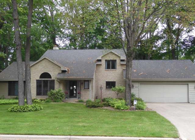 Property at 2060 Trissino Way, Green Bay, WI 54313, 3 beds, 2.5 baths