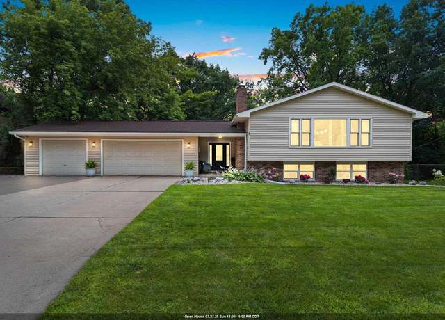Property at 3030 Bay View Dr, Green Bay, WI 54311, 4 beds, 2.5 baths