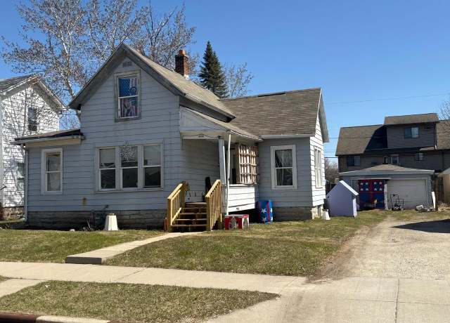 Property at 664 Central St, Oshkosh, WI 54901, 4 beds, 1 bath