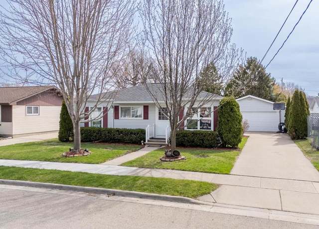 Property at 705 Ida St, Menasha, WI 54952, 3 beds, 1 bath