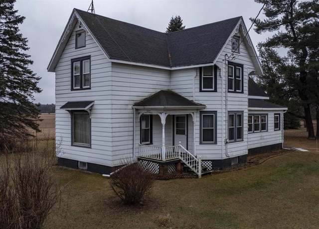 Property at N2145 Lind Center Rd, Waupaca, WI 54981, 4 beds, 2 baths
