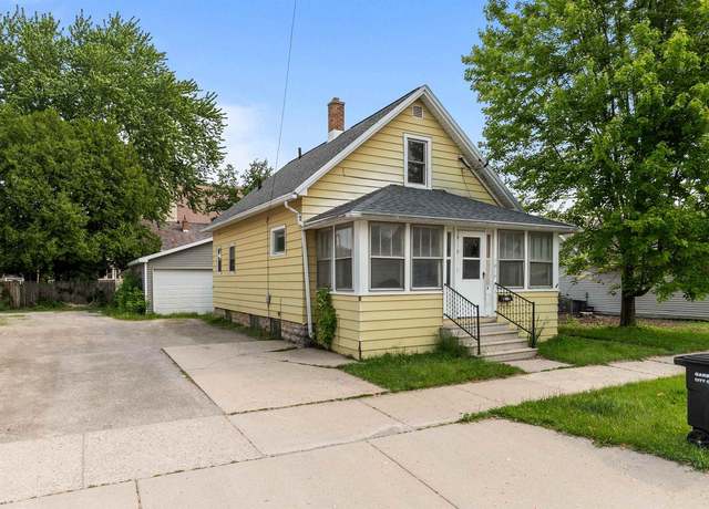 Property at 1014 W 7th Ave, Oshkosh, WI 54902, 3 beds, 1 bath