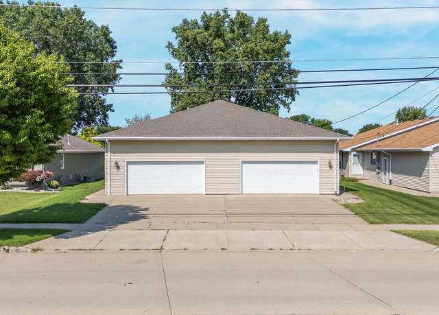 Property at 1501 Buchanan St, Little Chute, WI 54140, 2 beds, 2 baths