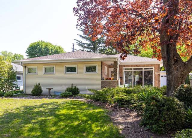 Property at 1708 Doemel St, Oshkosh, WI 54901, 3 beds, 2 baths