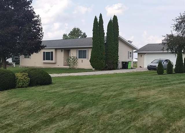 Property at 330 Carlyle Ct, Brandon, WI 53919, 3 beds, 3 baths