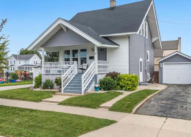 Property at 11 E 10th St, Fond Du Lac, WI 53935, 3 beds, 1.5 baths
