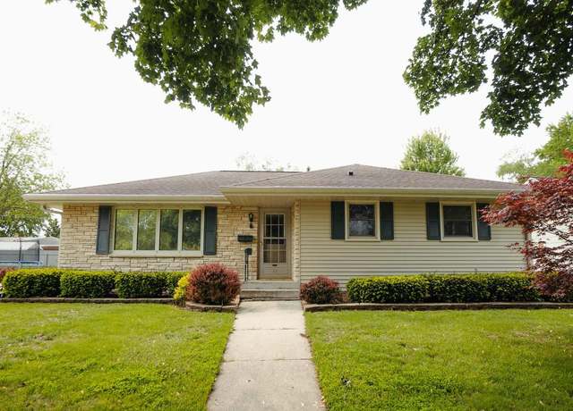Property at 33 N St Josephs Ln, Fond Du Lac, WI 54935, 3 beds, 1 bath