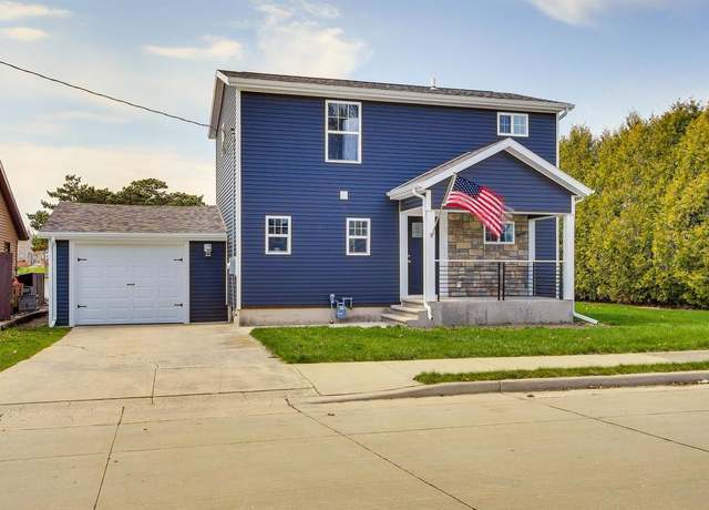 Property at 2320 Wilson St, Two Rivers, WI 54241, 2 beds, 2 baths