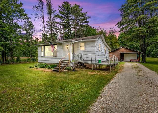 Property at W914 Madsen Rd, Marinette, WI 54143, 2 beds, 1 bath