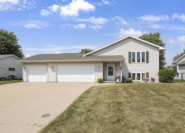 Property at 1127 Poppy Ln, Winneconne, WI 54986, 4 beds, 2 baths