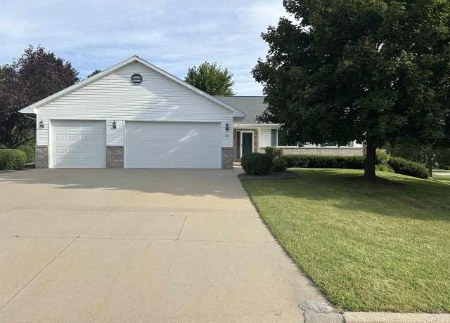 Property at 231 Stoneridge Ln, Seymour, WI 54165, 3 beds, 3.5 baths