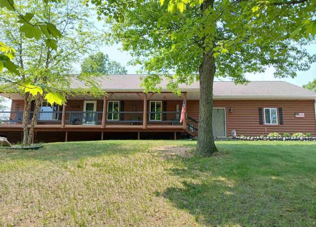 Property at N9827 Abbey Rd, Crivitz, WI 54114, 4 beds, 2 baths