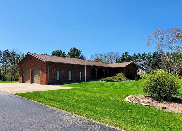 Property at 171 8th St, Clintonville, WI 54929, 3 beds, 3.5 baths