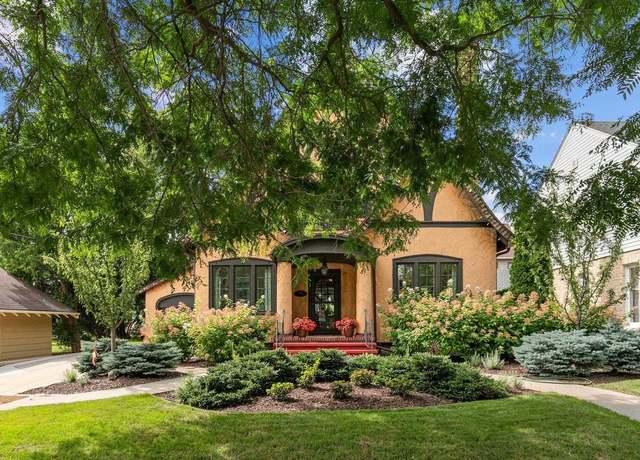 Property at 815 S Pierce Ave, Appleton, WI 54914, 4 beds, 1.5 baths