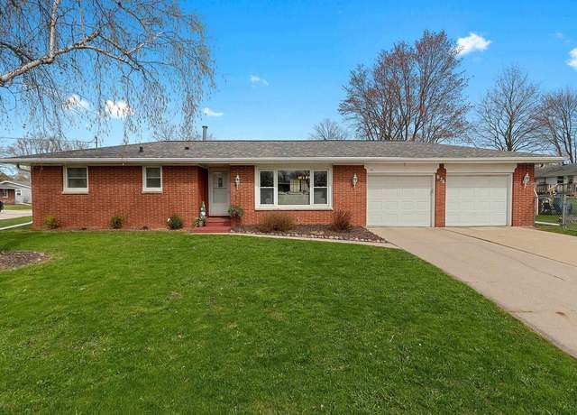 Property at 636 W Idlewild Ct, Green Bay, WI 54303, 2 beds, 1 bath