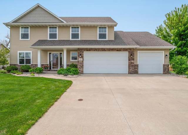 Property at 905 W Hubble Ln, Appleton, WI 54913, 4 beds, 2.5 baths