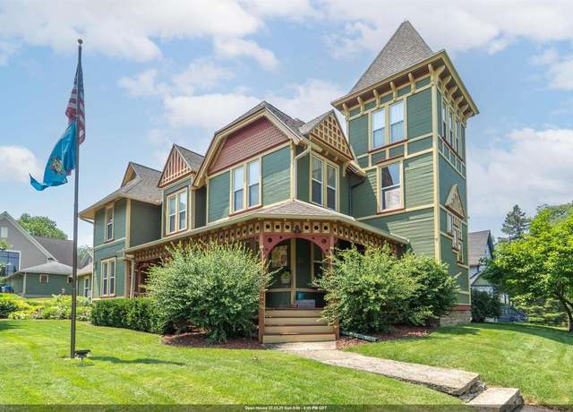 Property at 205 State St, Ripon, WI 54971, 4 beds, 3 baths