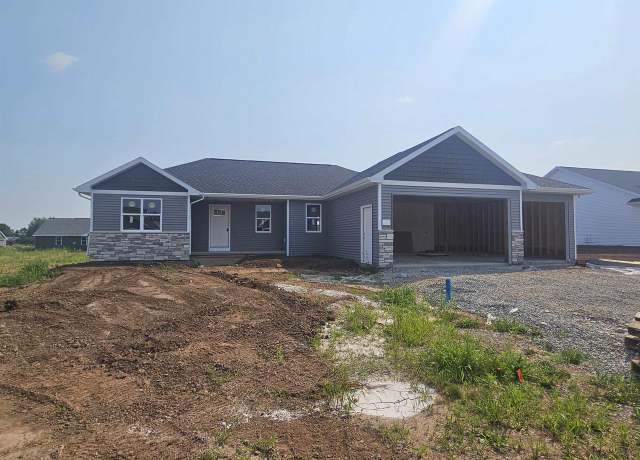 Property at W7072 Jaclyn Ln, Greenville, WI 54942, 3 beds, 2 baths