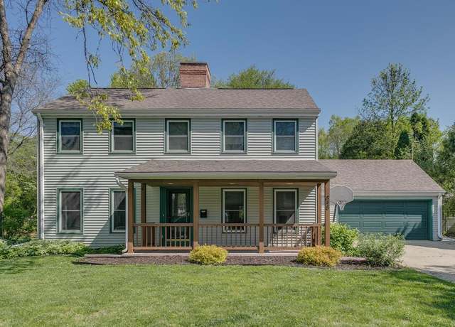 Property at 548 Riford Rd, Neenah, WI 54956, 4 beds, 3 baths