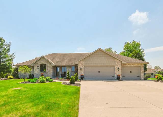 Property at 1541 Conrad Dr, Green Bay, WI 54313, 3 beds, 4 baths