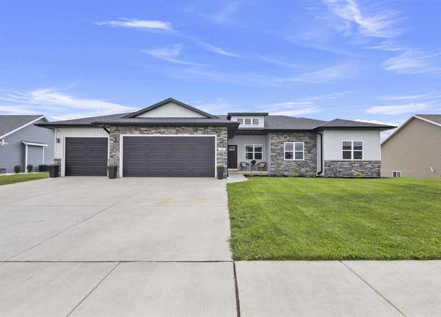 Property at 337 Battery Ave, De Pere, WI 54115, 3 beds, 2 baths