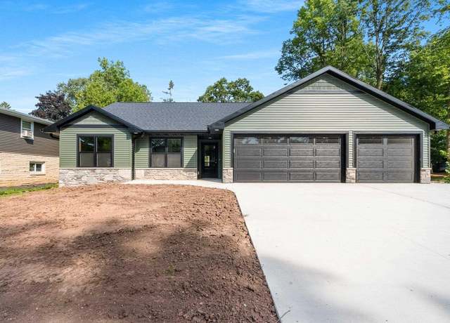 Property at 1299 Driftwood Dr, De Pere, WI 54115, 3 beds, 2.5 baths