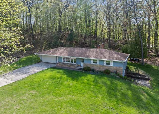 Property at 348 Swiss Hill Dr, Green Bay, WI 54302, 3 beds, 1.5 baths