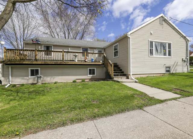 Property at 1617 Main Ave, Kaukauna, WI 54130, 3 beds, 2 baths
