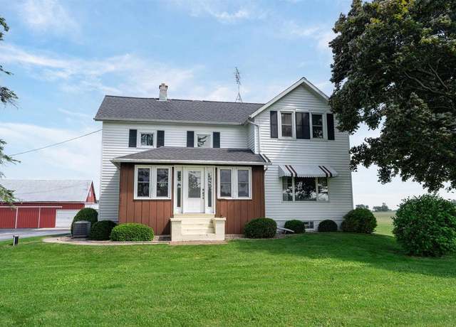 Property at W3882 Faro Springs Rd, Hilbert, WI 54129, 6 beds, 1 bath