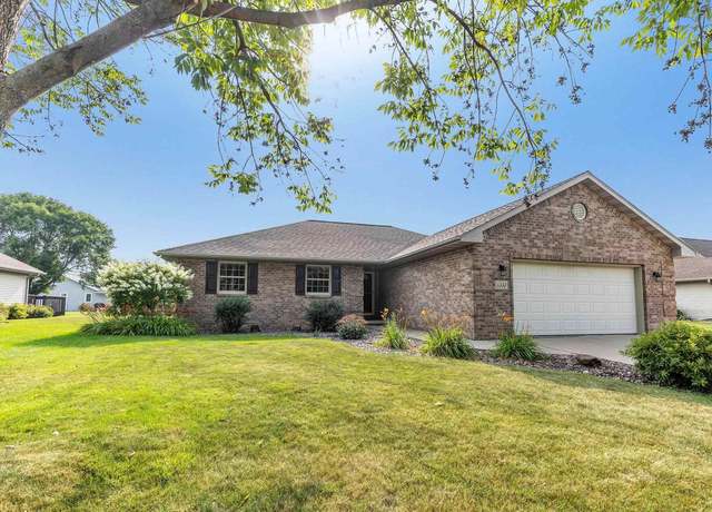 Property at 1333 Arleen Ln, De Pere, WI 54115, 3 beds, 3 baths