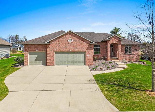 Property at 359 Crosswinds Ln, Green Bay, WI 54311, 3 beds, 2.5 baths