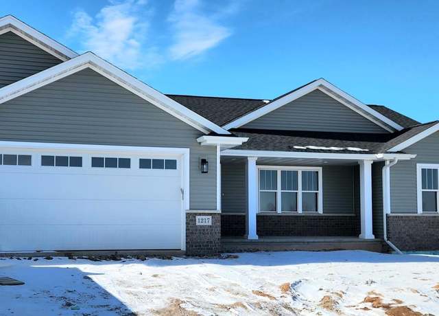 Property at 1217 S Kensington Dr, Appleton, WI 54915, 3 beds, 2 baths