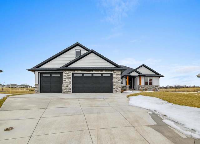 Property at 2611 Willow Ct, Green Bay, WI 54311, 3 beds, 2.5 baths