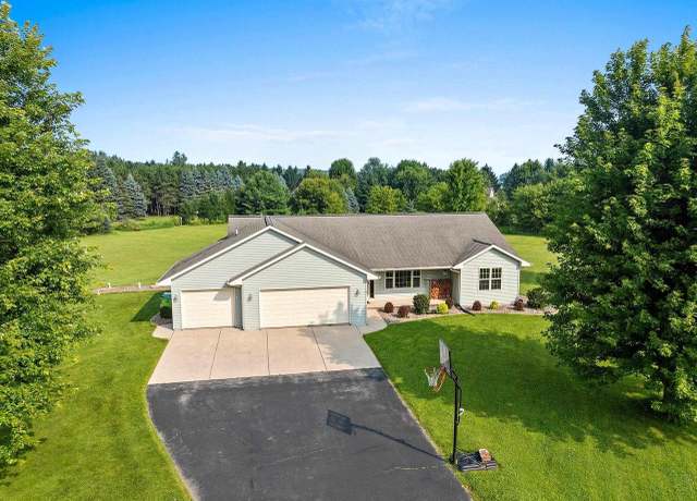 Property at 758 Rymer Ct, Sobieski, WI 54171, 3 beds, 2 baths