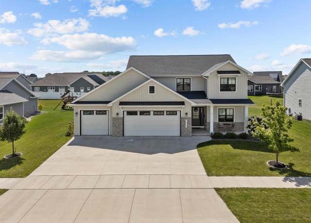 Property at W5553 Hoelzel Way, Appleton, WI 54915, 4 beds, 3.5 baths