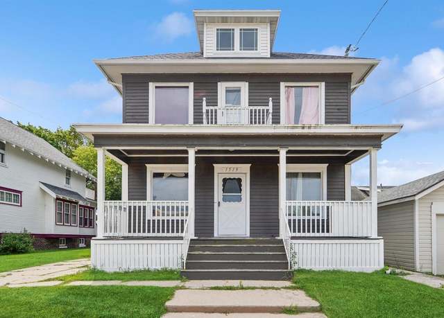 Property at 1519 19th St, Two Rivers, WI 54241, 6 beds, 2 baths