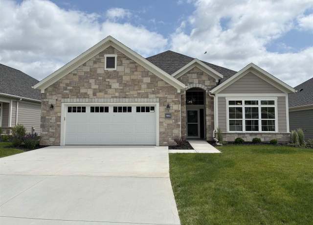 Property at 5684 N Kestrel Cir, Appleton, WI 54913, 2 beds, 2 baths