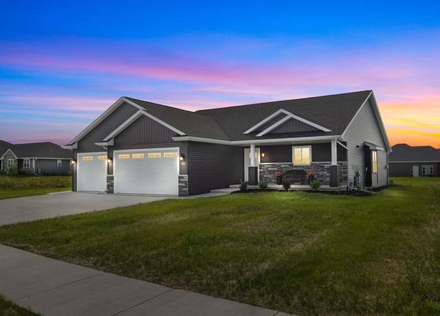 Property at 5702 N Yosemite Ln, Appleton, WI 54913, 4 beds, 3 baths