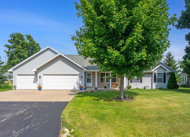 Property at N150 Briarwood Dr, Appleton, WI 54915, 4 beds, 2 baths