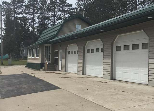 Property at 1002 7th Aly, Crivitz, WI 54114, 3 beds, 2 baths